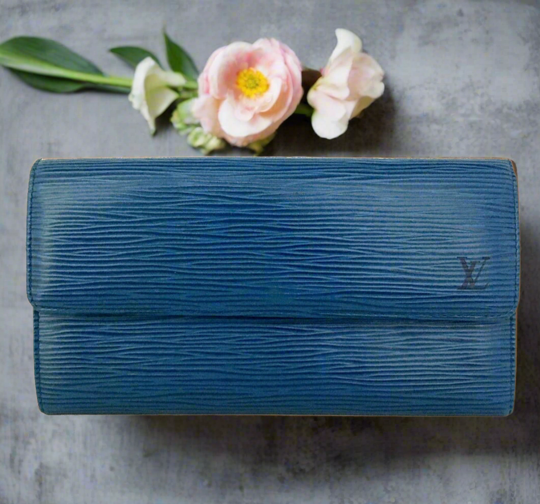 Louis Vuitton Epi Porte Feuille Sarah Blue Leather Long Bifold Wallet with COA