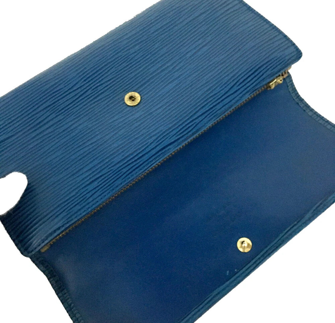 Louis Vuitton Epi Porte Feuille Sarah Blue Leather Long Bifold Wallet with COA