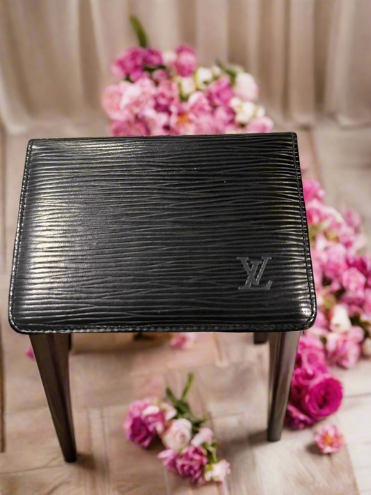 Louis Vuitton Epi Leather Card Holder – Black | Pre-Loved, Excellent Condition with COA